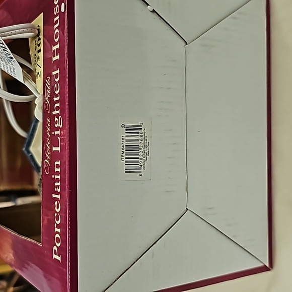 Vintage Victoria falls porcelain lighted house Collectors Series 1 School House - Picture 6 of 12